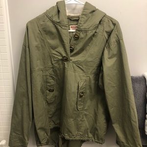 green pullover jacket